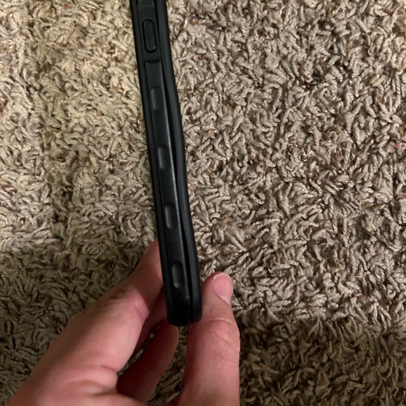 iPhone XR black case - Picture 2 of 3